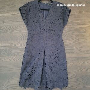 Navy lace dress Banana Republic size 2 US